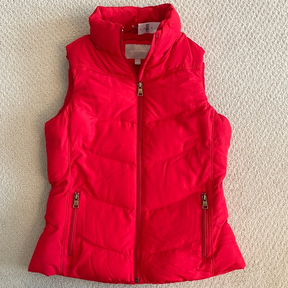 Banana Republic puffy fleece lined vest- small